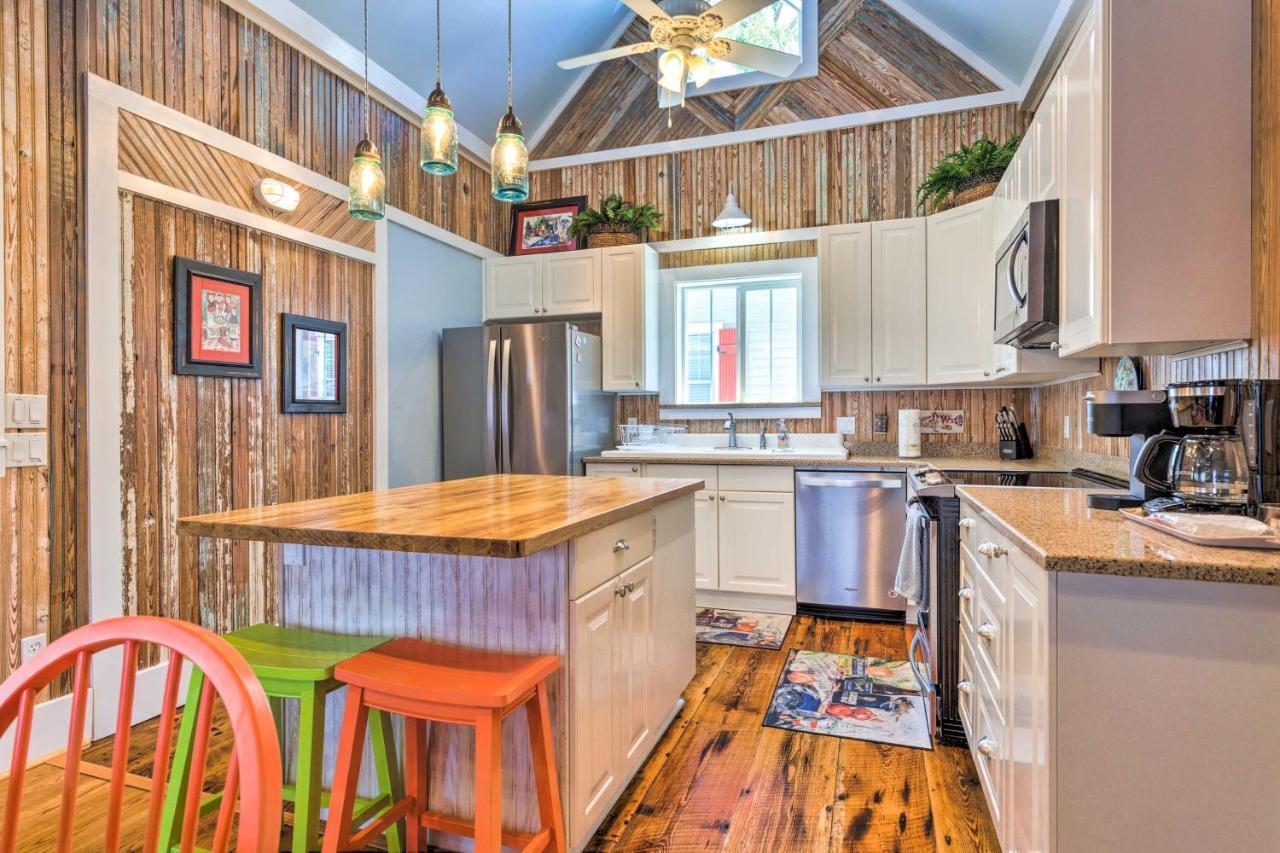 Cottage With Porch - 3 Min Walk To Bay St Louis Bay St. Louis エクステリア 写真
